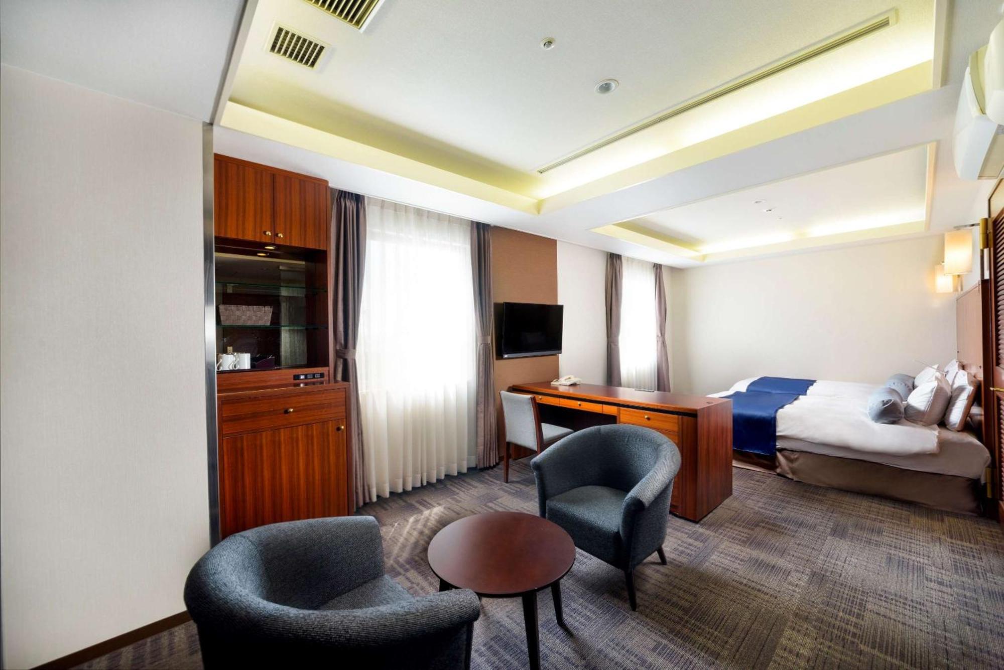 Surestay Plus Hotel By Best Western Shin-Osaka Luaran gambar