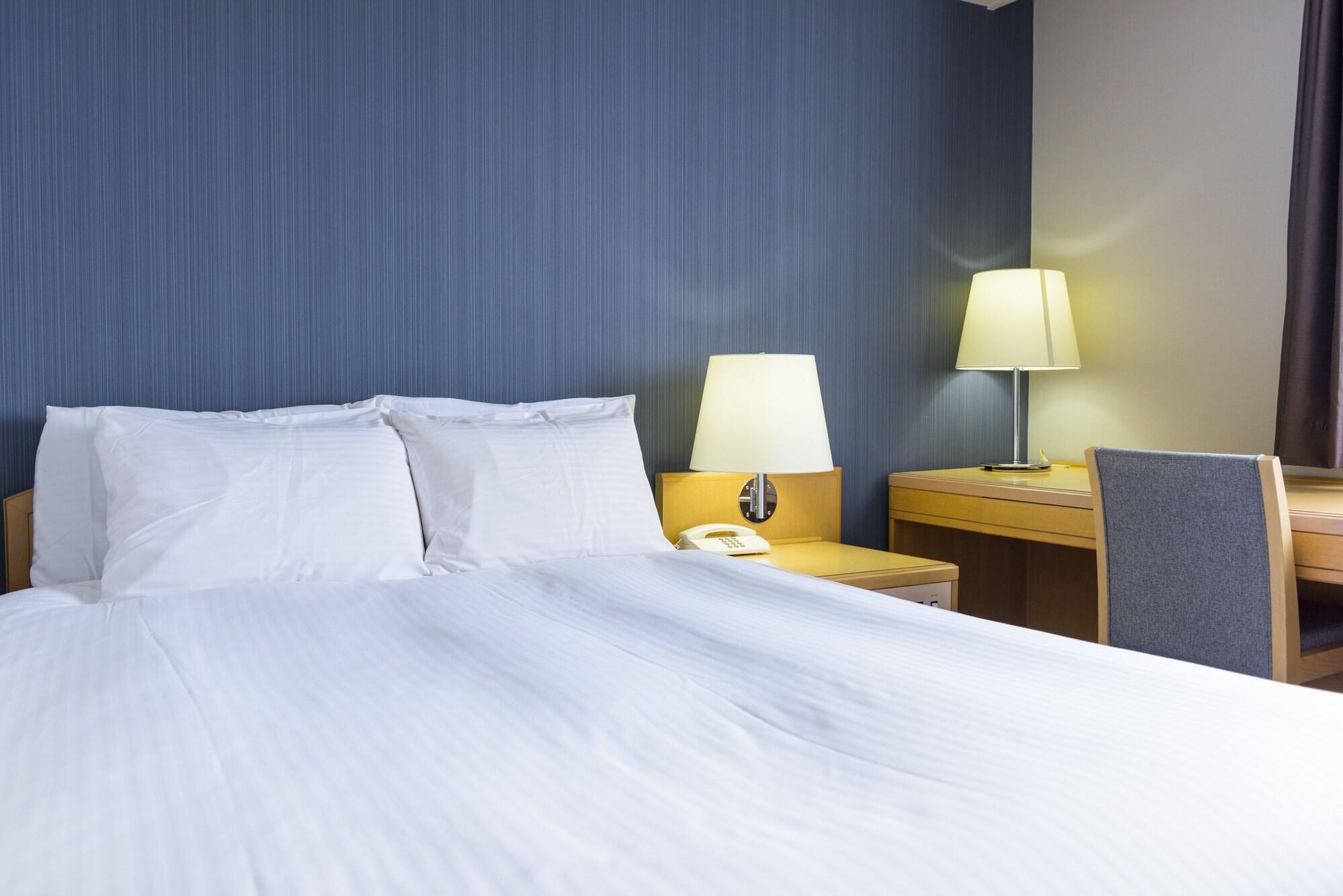 Surestay Plus Hotel By Best Western Shin-Osaka Luaran gambar